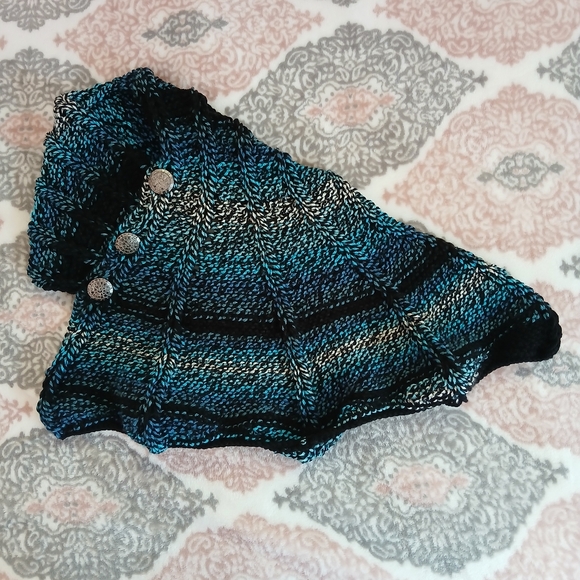 Dragon Wing Cowl Scarf - Black Aquamarine - Picture 3 of 6